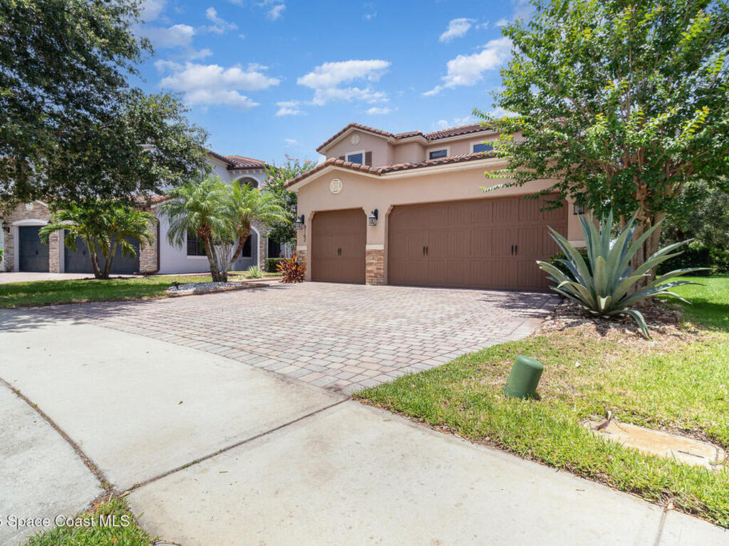 8162 Prestbury Drive, Orlando, FL 32832