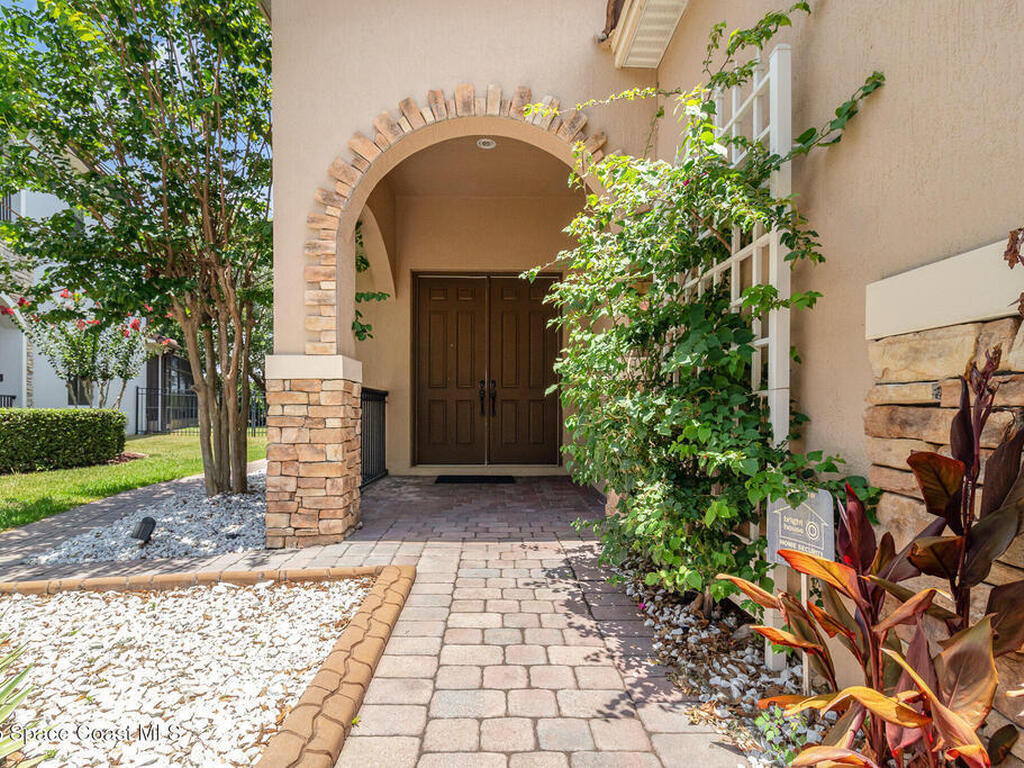 8162 Prestbury Drive, Orlando, FL 32832