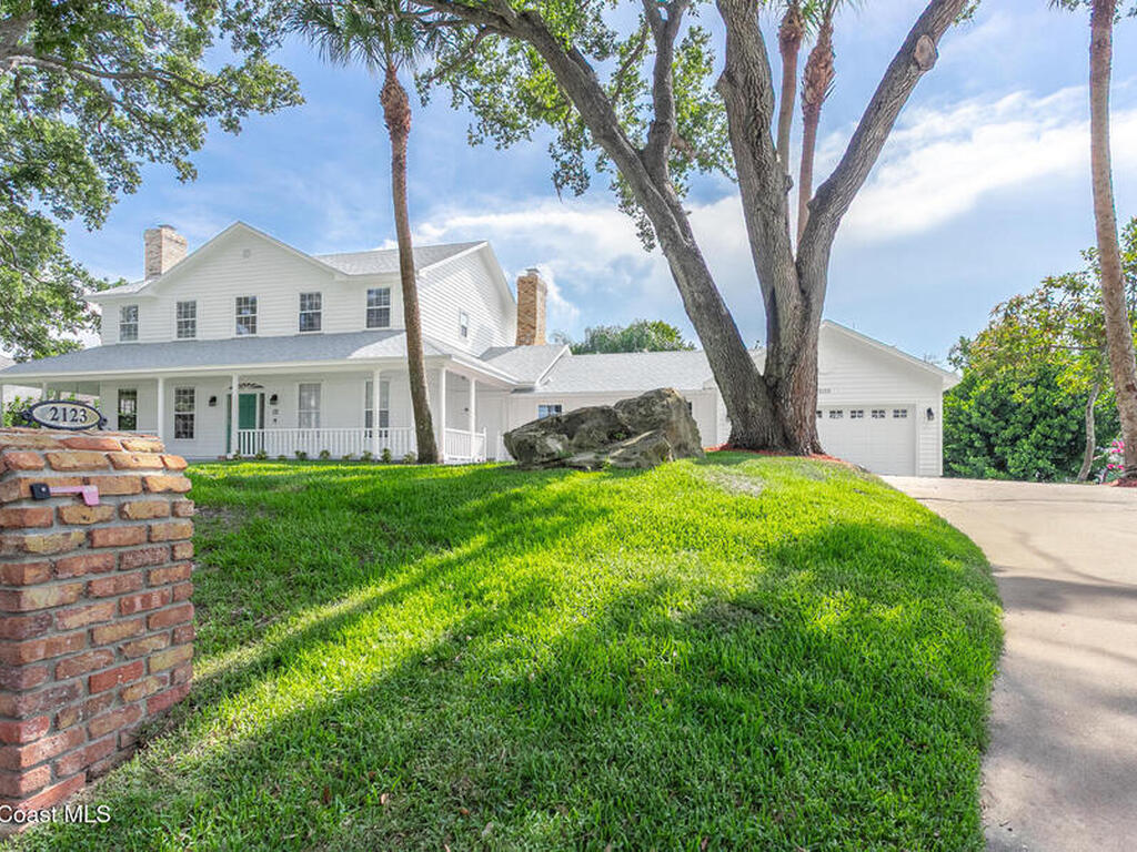 2123 Royal Oaks Drive, Rockledge, FL 32955