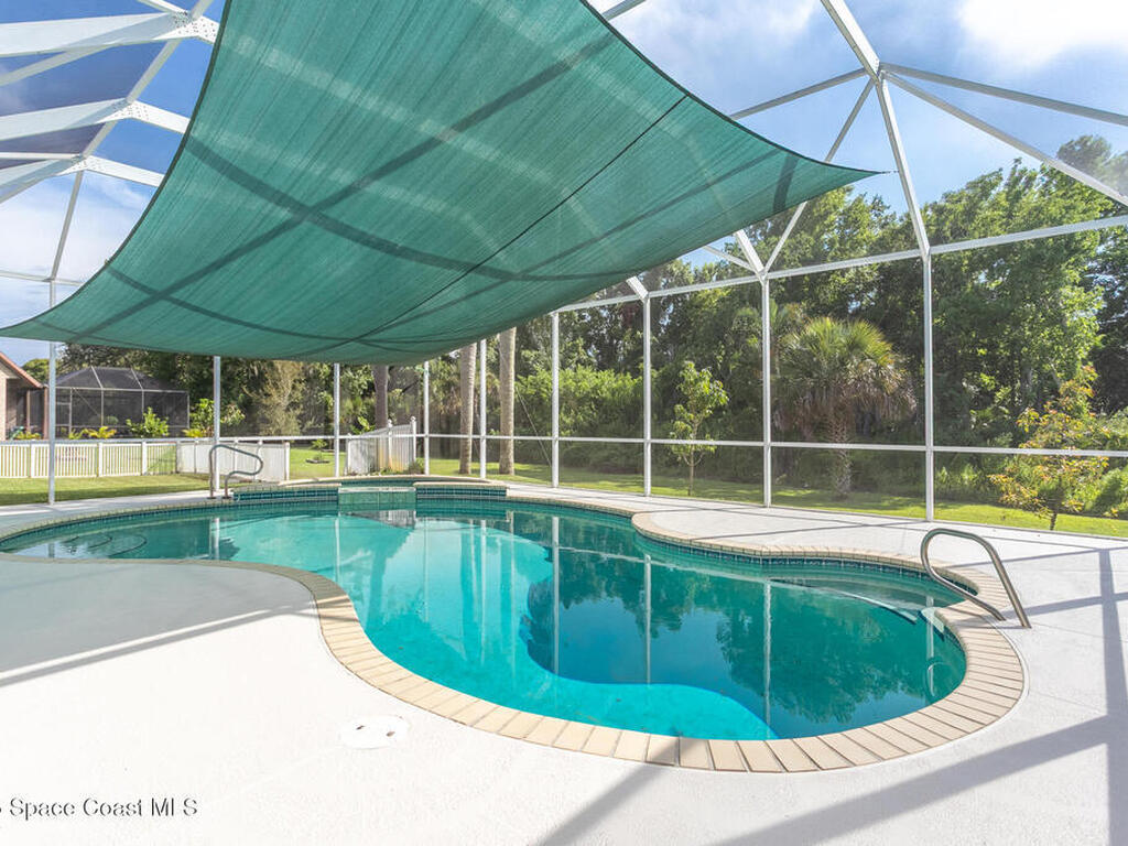 2123 Royal Oaks Drive, Rockledge, FL 32955