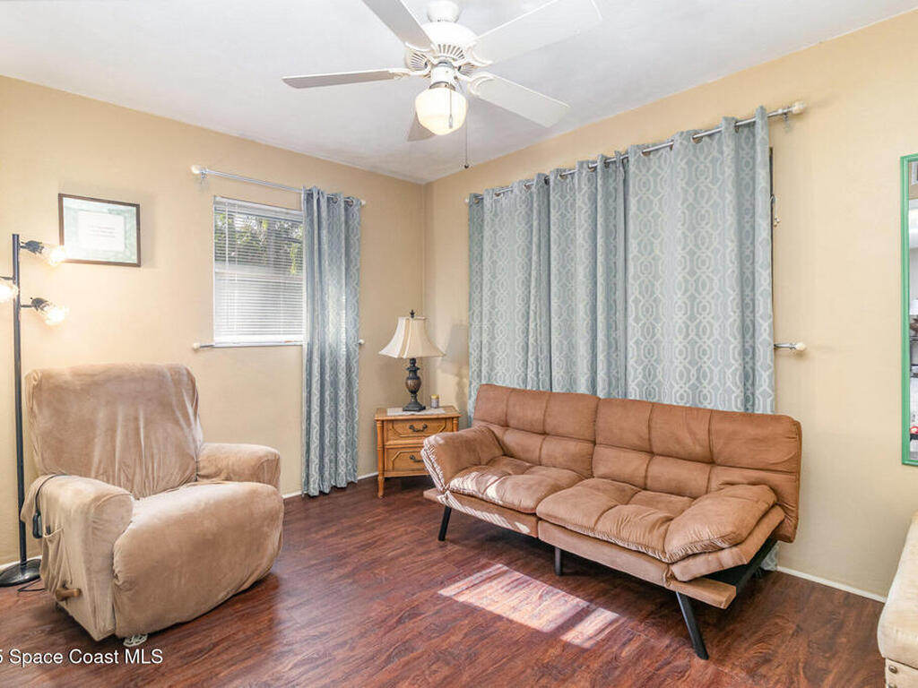 1326 44th Avenue, Vero Beach, FL 32966