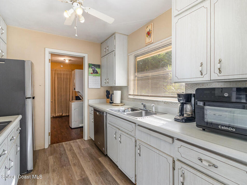 1326 44th Avenue, Vero Beach, FL 32966