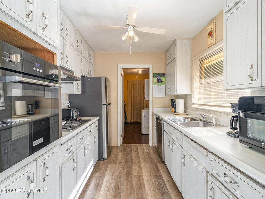 1326 44th Avenue, Vero Beach, FL 32966