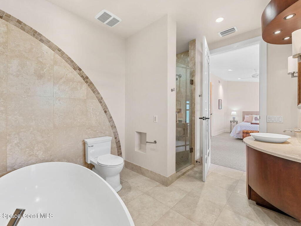 2375 S Atlantic Avenue, Cocoa Beach, FL 32931