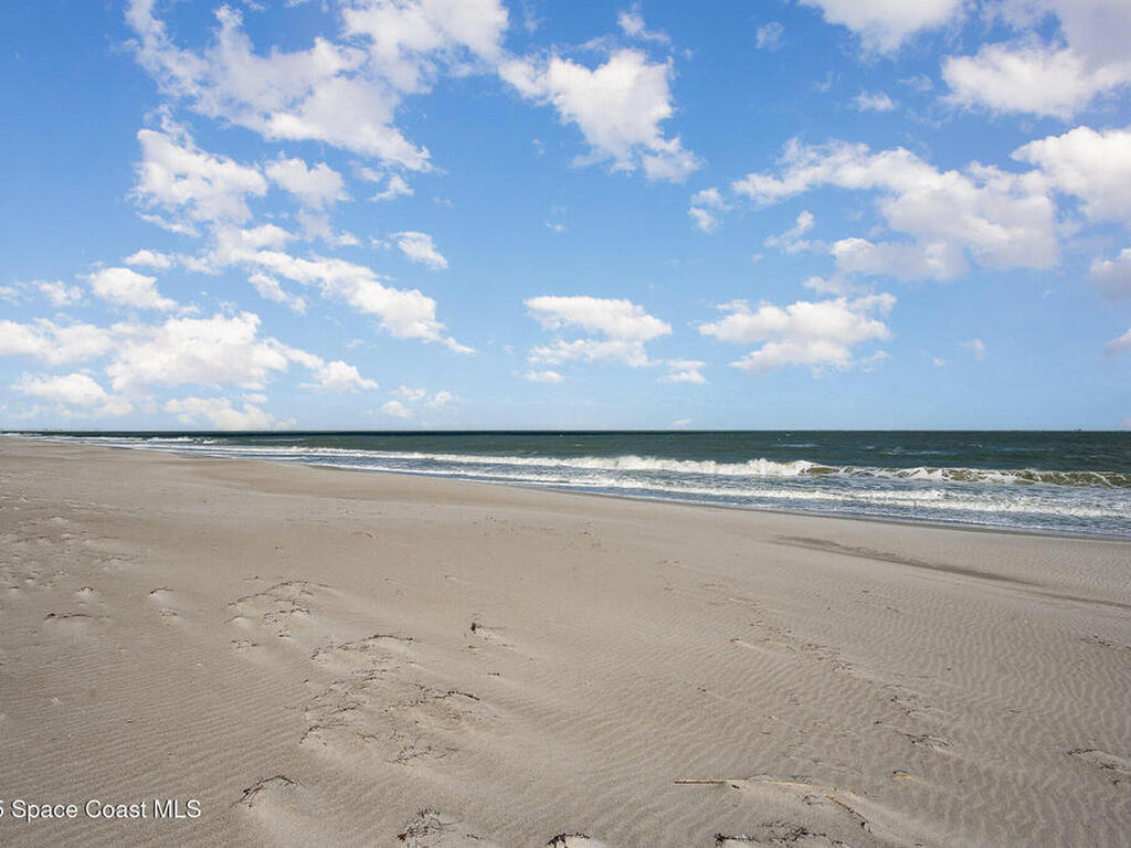 2880 S Atlantic Avenue, Cocoa Beach, FL 32931