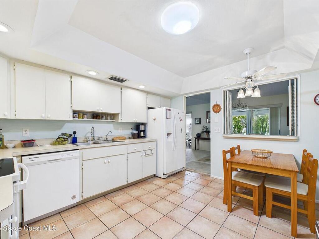 6948 W Country Club Drive, Sarasota, FL 34243