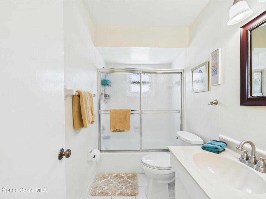 6948 W Country Club Drive, Sarasota, FL 34243