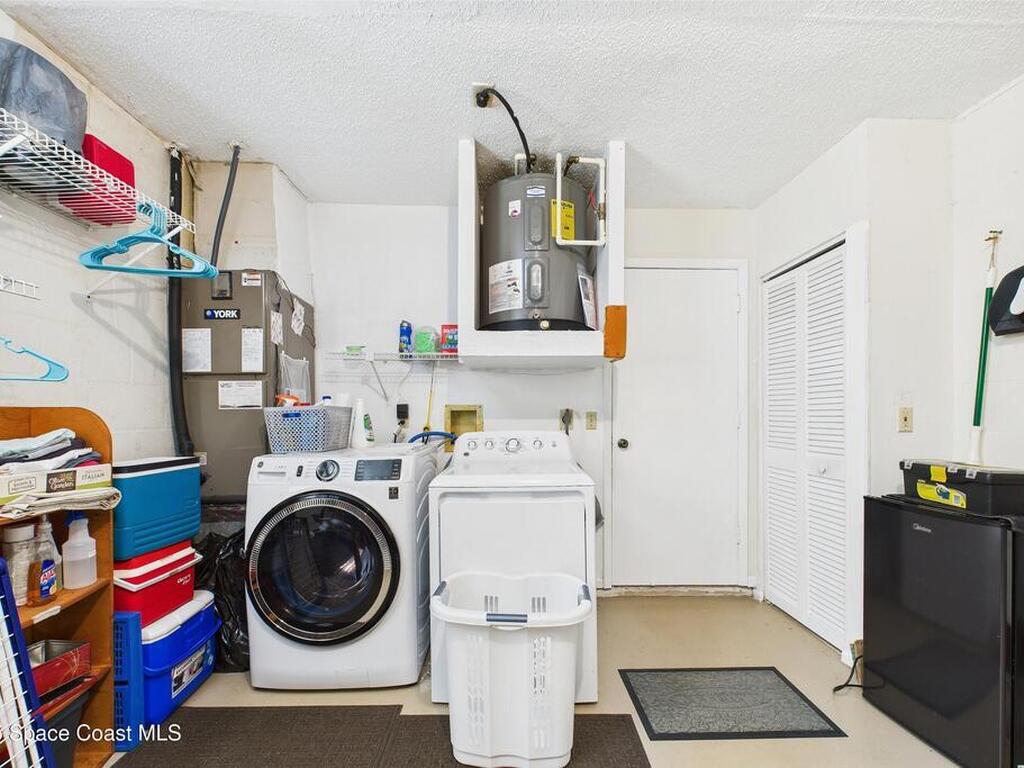 6948 W Country Club Drive, Sarasota, FL 34243