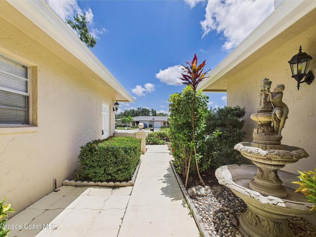 6948 W Country Club Drive, Sarasota, FL 34243