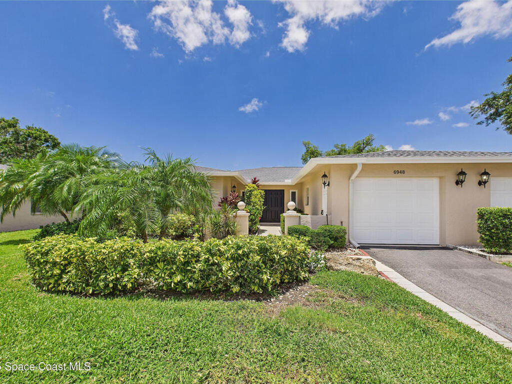 6948 W Country Club Drive, Sarasota, FL 34243
