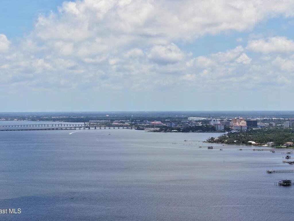 6948 W Country Club Drive, Sarasota, FL 34243