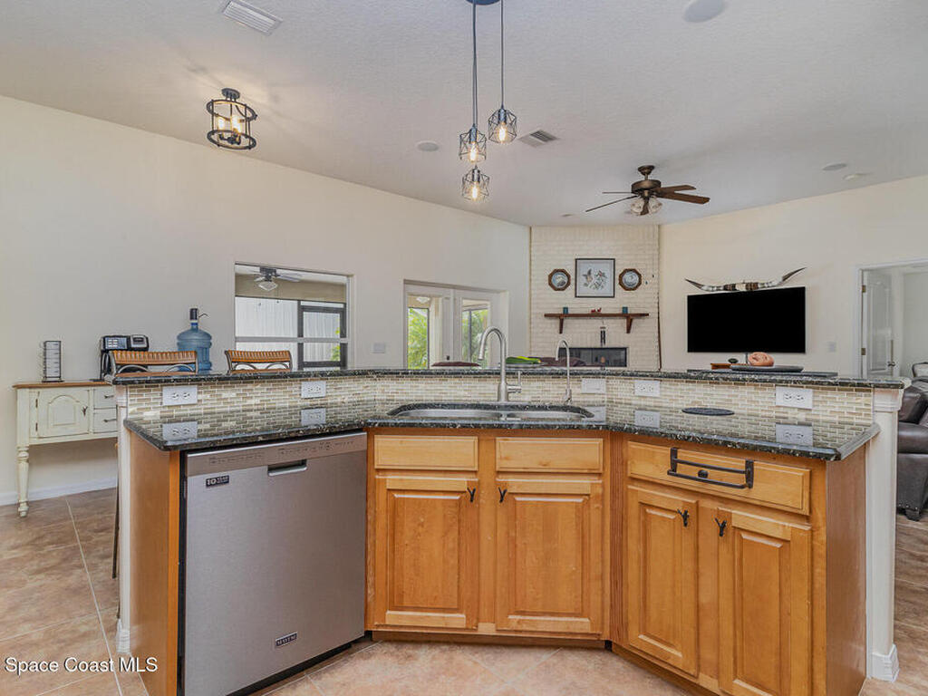 690 Grant Road, Grant-Valkaria, FL 32909