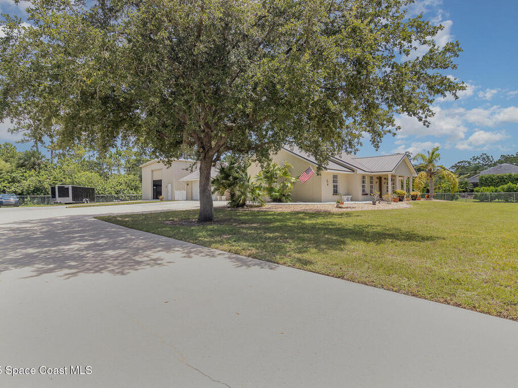 690 Grant Road, Grant-Valkaria, FL 32909