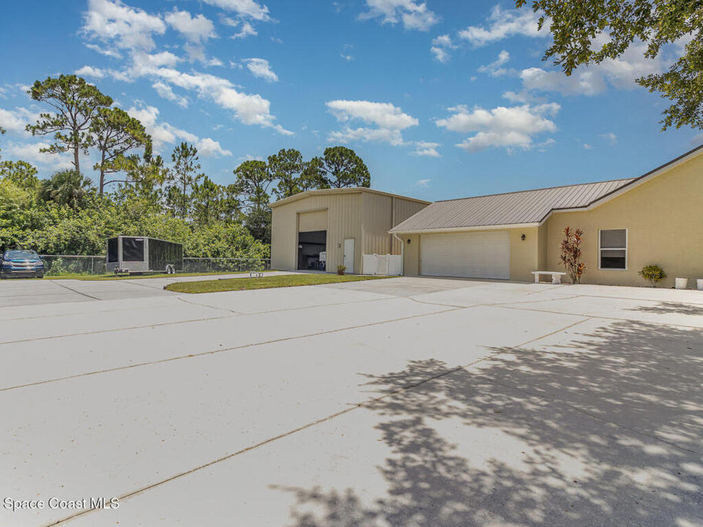 690 Grant Road, Grant-Valkaria, FL 32909