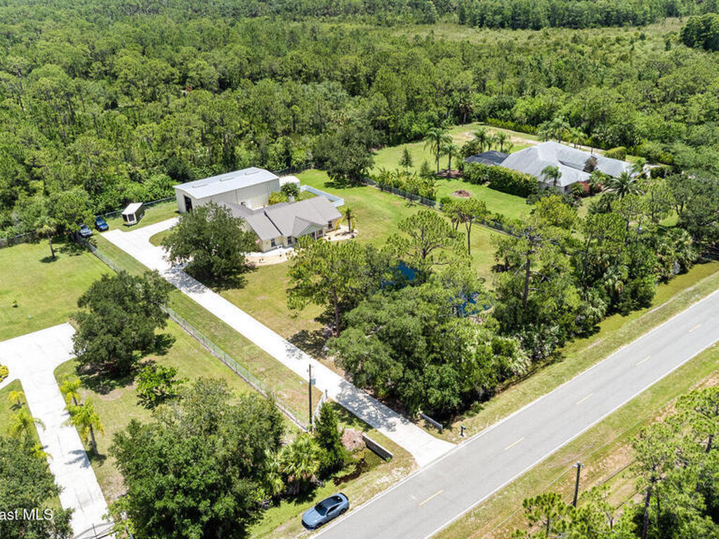 690 Grant Road, Grant-Valkaria, FL 32909