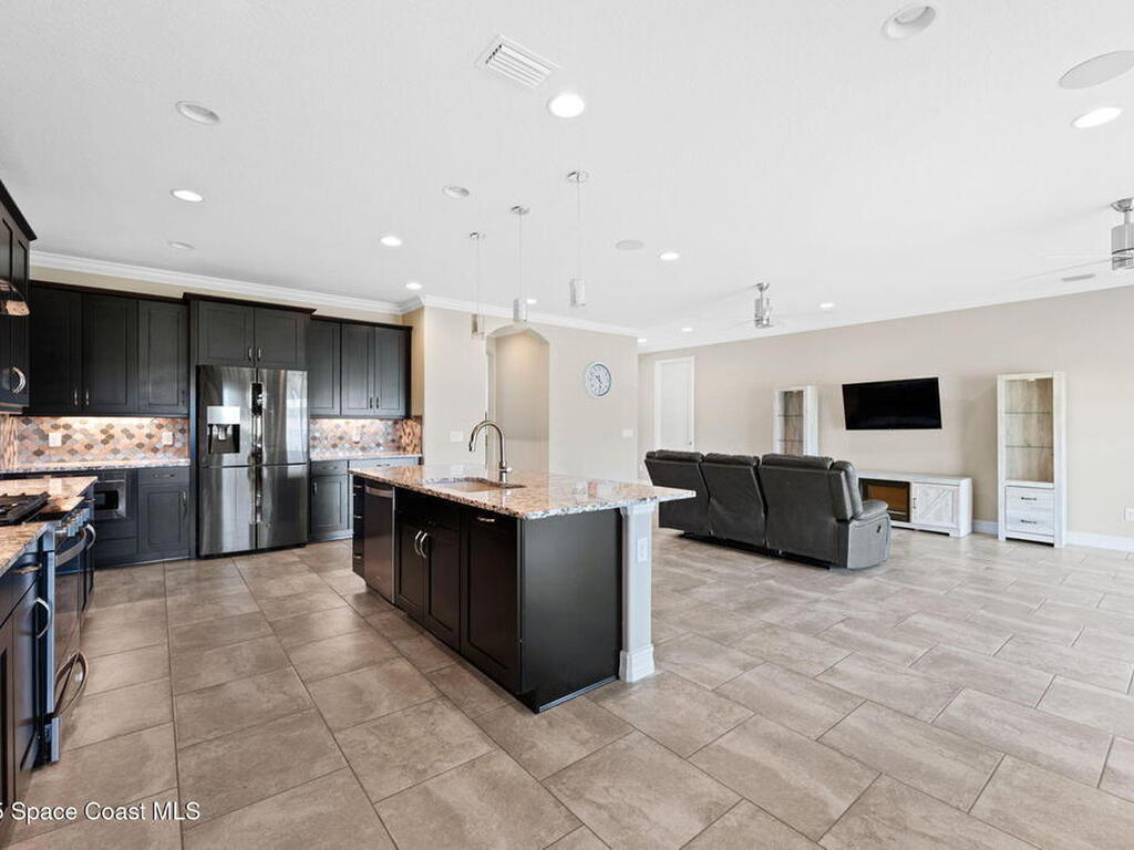 7684 Poulicny Lane, Melbourne, FL 32940