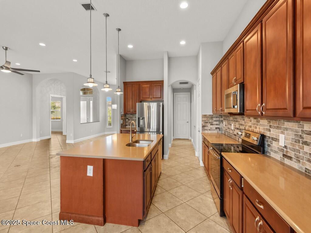 8255 Heather Court, Vero Beach, FL 32967