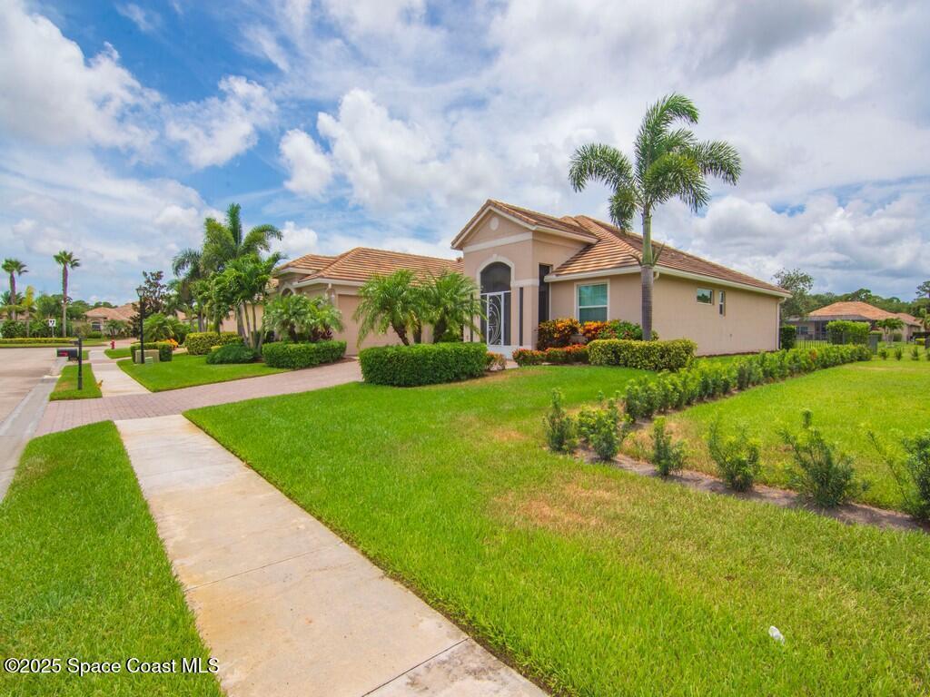 8255 Heather Court, Vero Beach, FL 32967