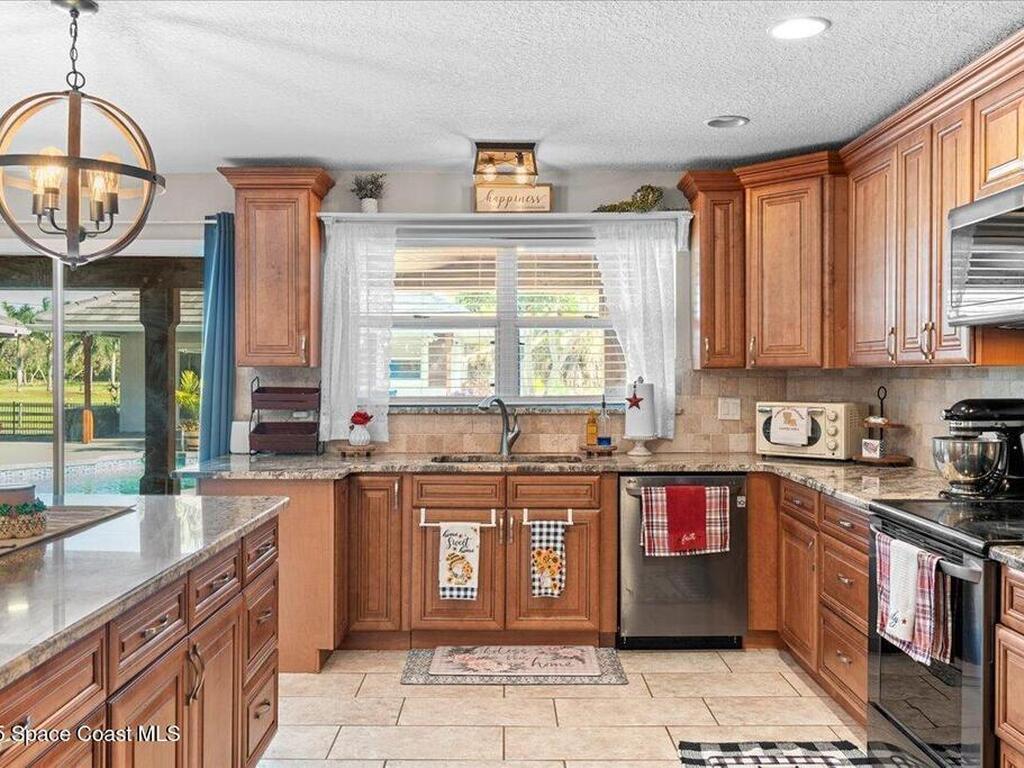 260 Utopia Circle, Merritt Island, FL 32952