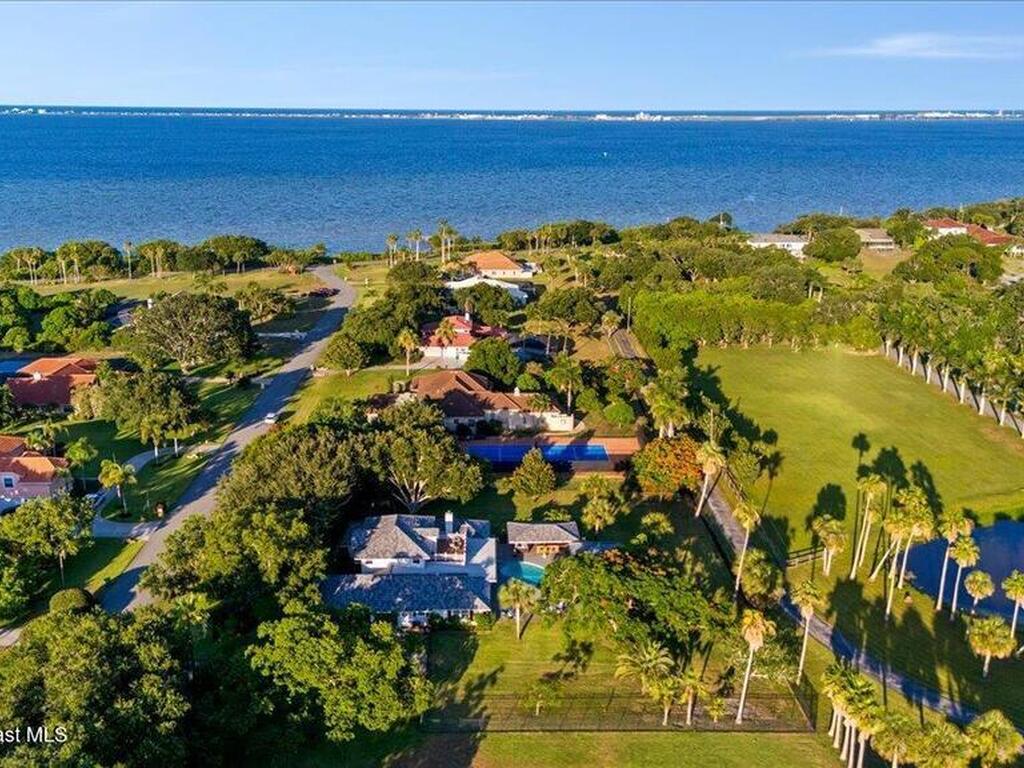 260 Utopia Circle, Merritt Island, FL 32952