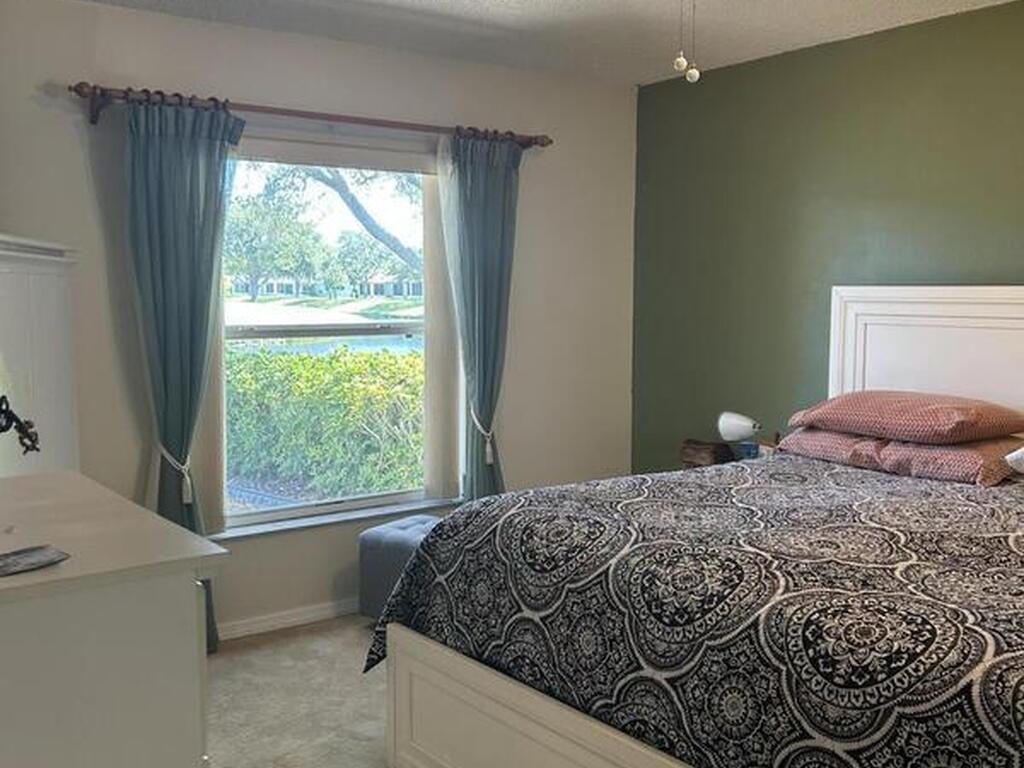 1360 10th Manor, Vero Beach, FL 32960