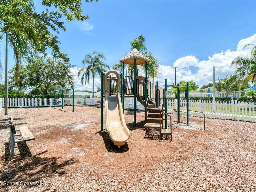 1360 10th Manor, Vero Beach, FL 32960