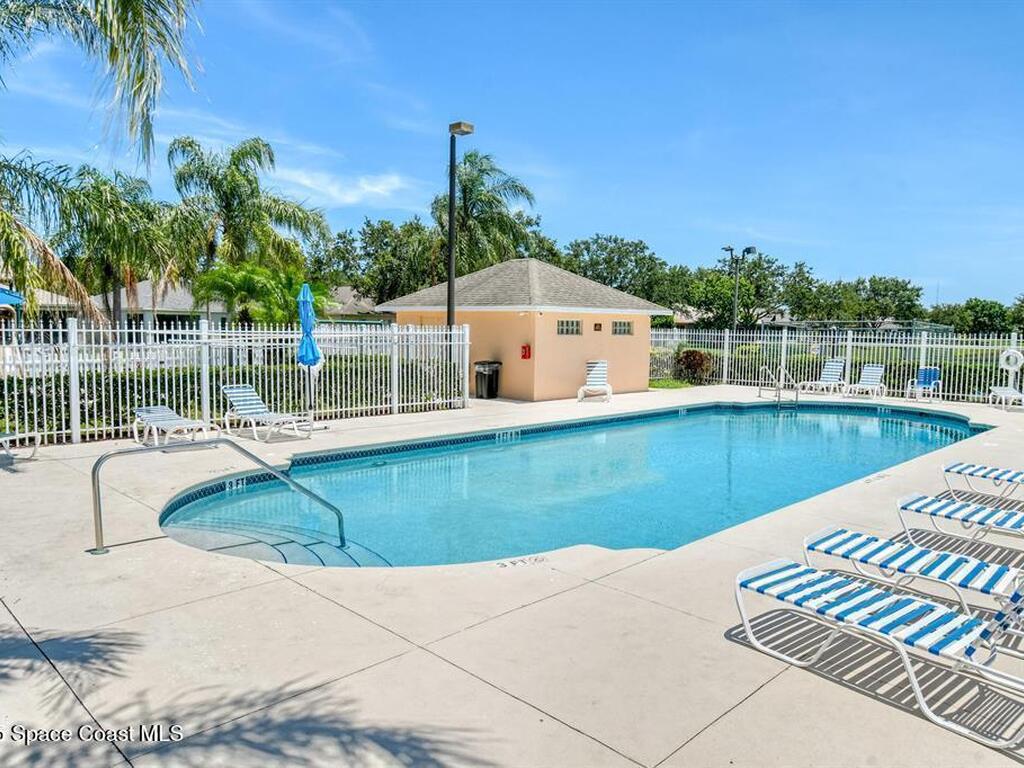 1360 10th Manor, Vero Beach, FL 32960