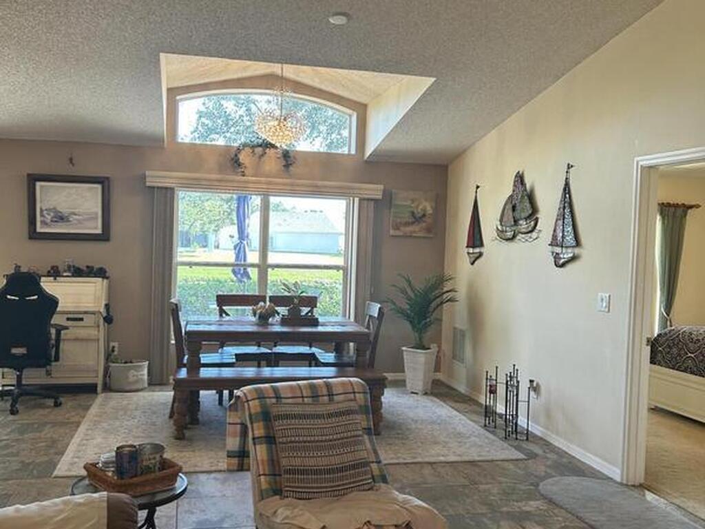 1360 10th Manor, Vero Beach, FL 32960