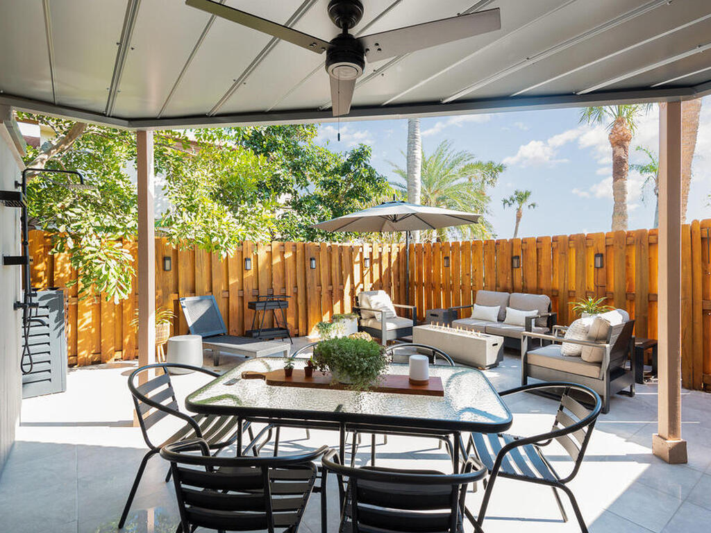 200 S Banana River Boulevard, Cocoa Beach, FL 32931