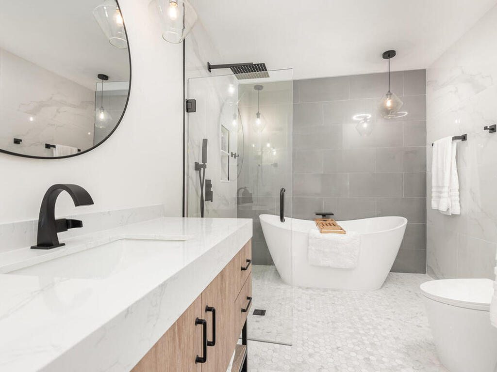 200 S Banana River Boulevard, Cocoa Beach, FL 32931