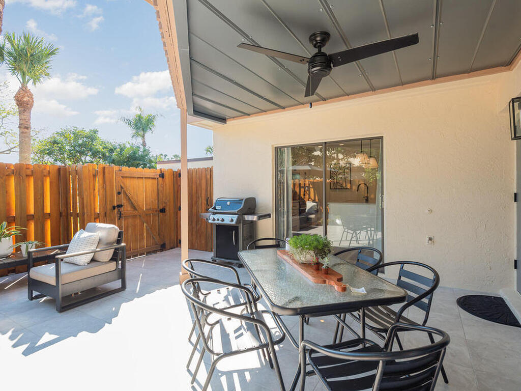 200 S Banana River Boulevard, Cocoa Beach, FL 32931