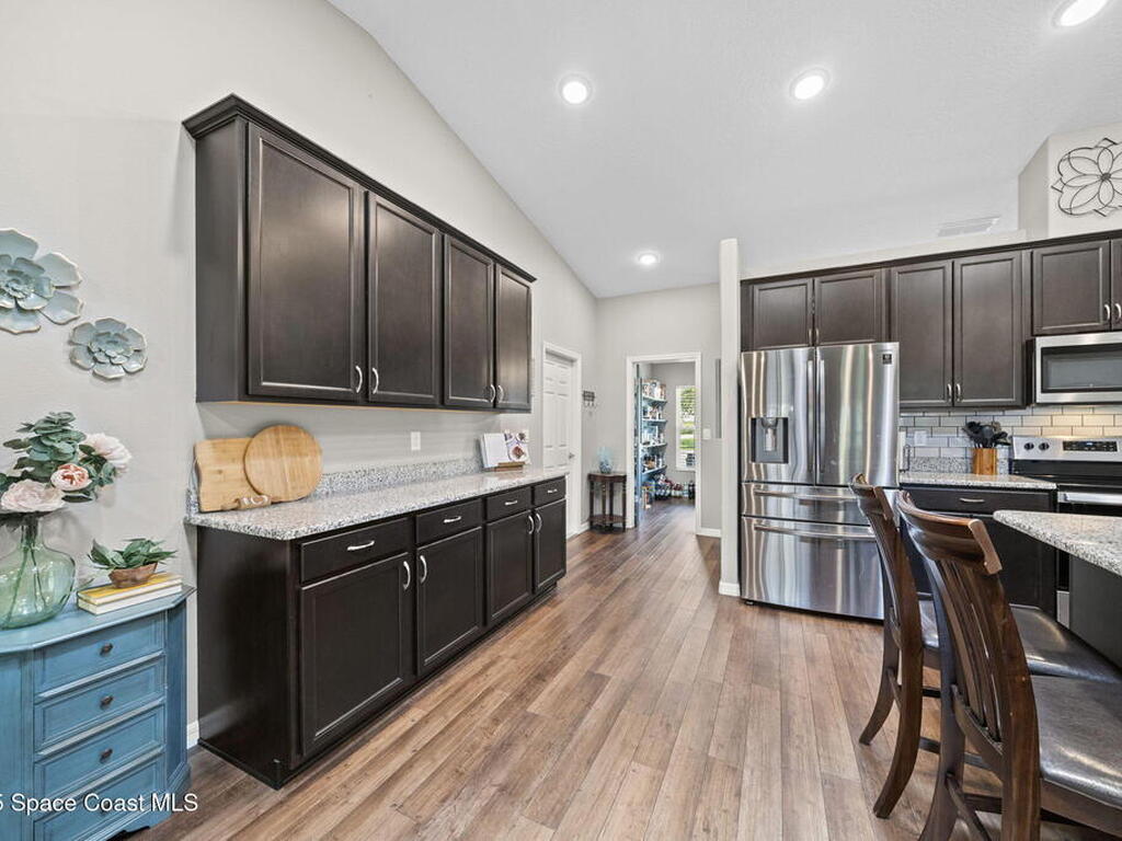 7130 Hacienda Drive, Grant, FL 32949