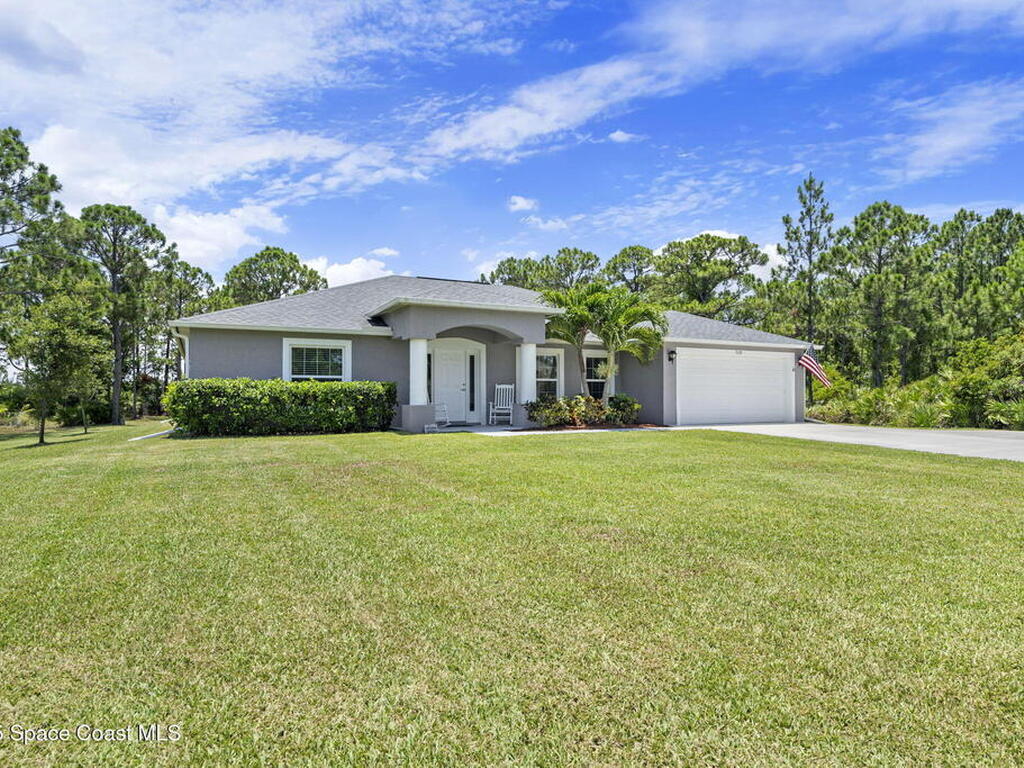 7130 Hacienda Drive, Grant, FL 32949