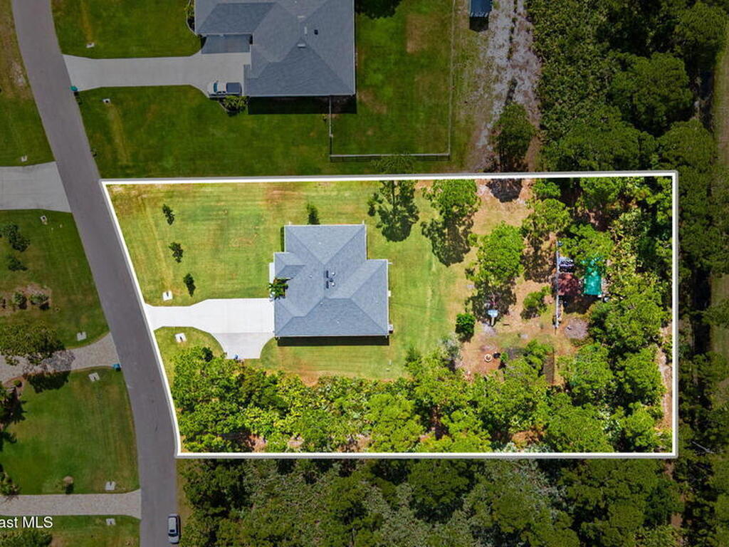 7130 Hacienda Drive, Grant, FL 32949