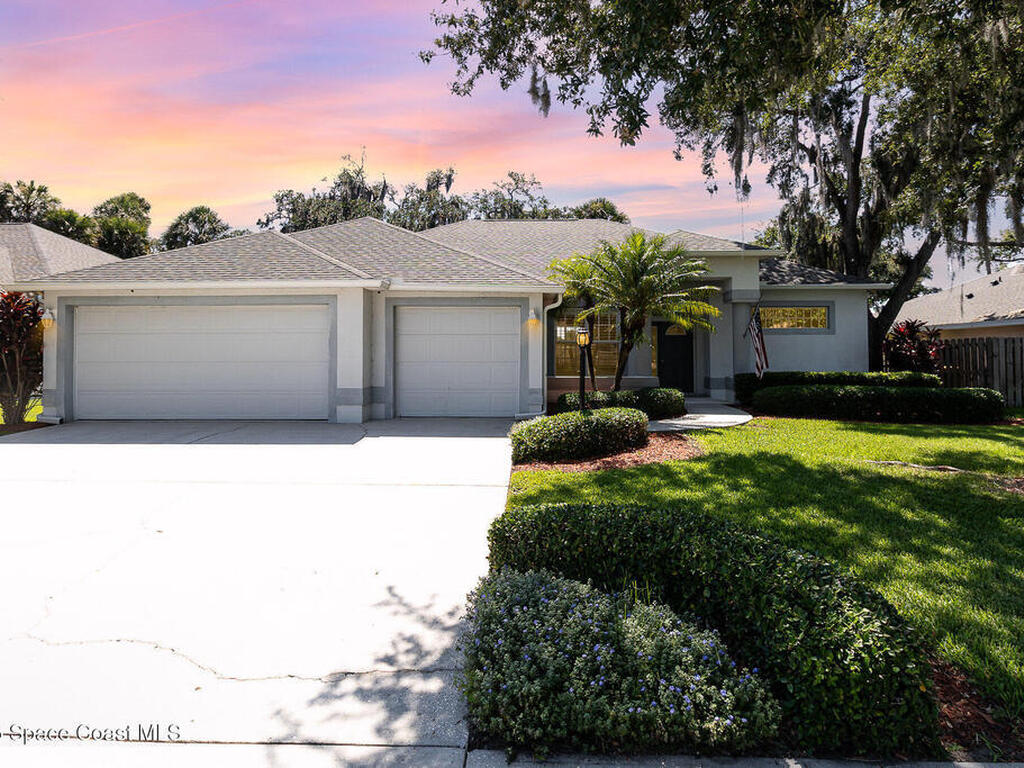 2343 Woodfield Circle, Melbourne, FL 32904