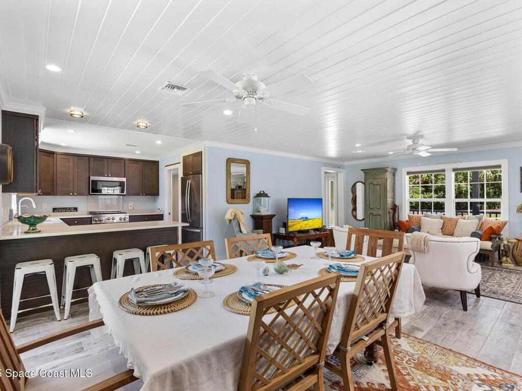 2225 Genesea Lane, Vero Beach, FL 32963