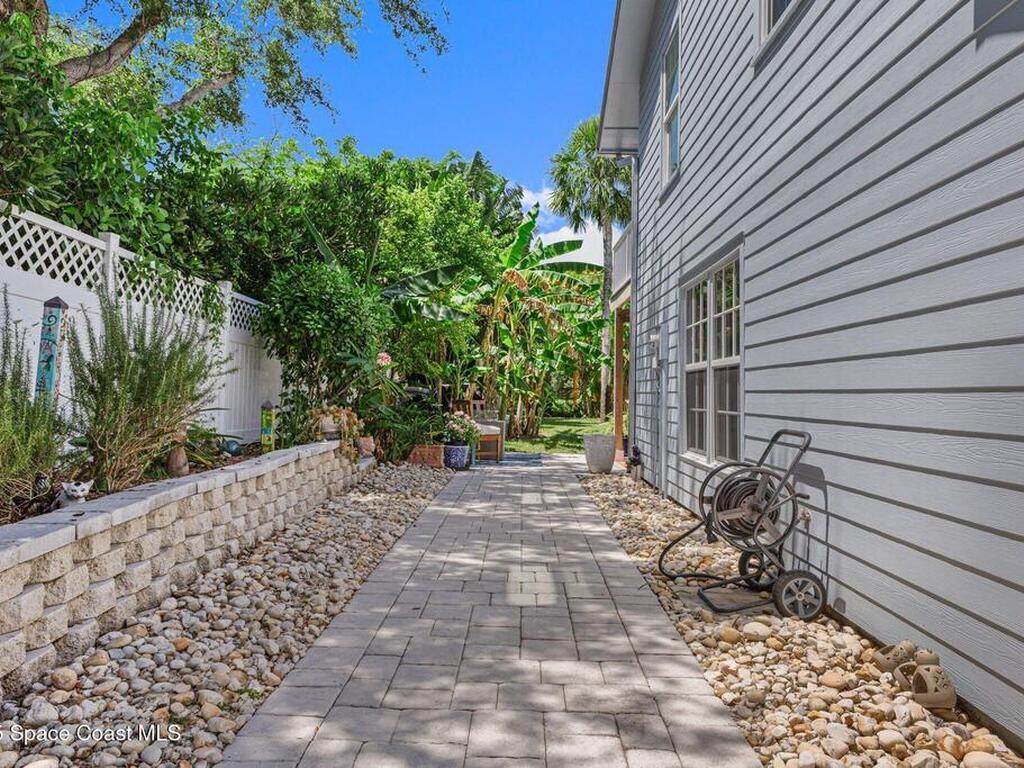 2225 Genesea Lane, Vero Beach, FL 32963