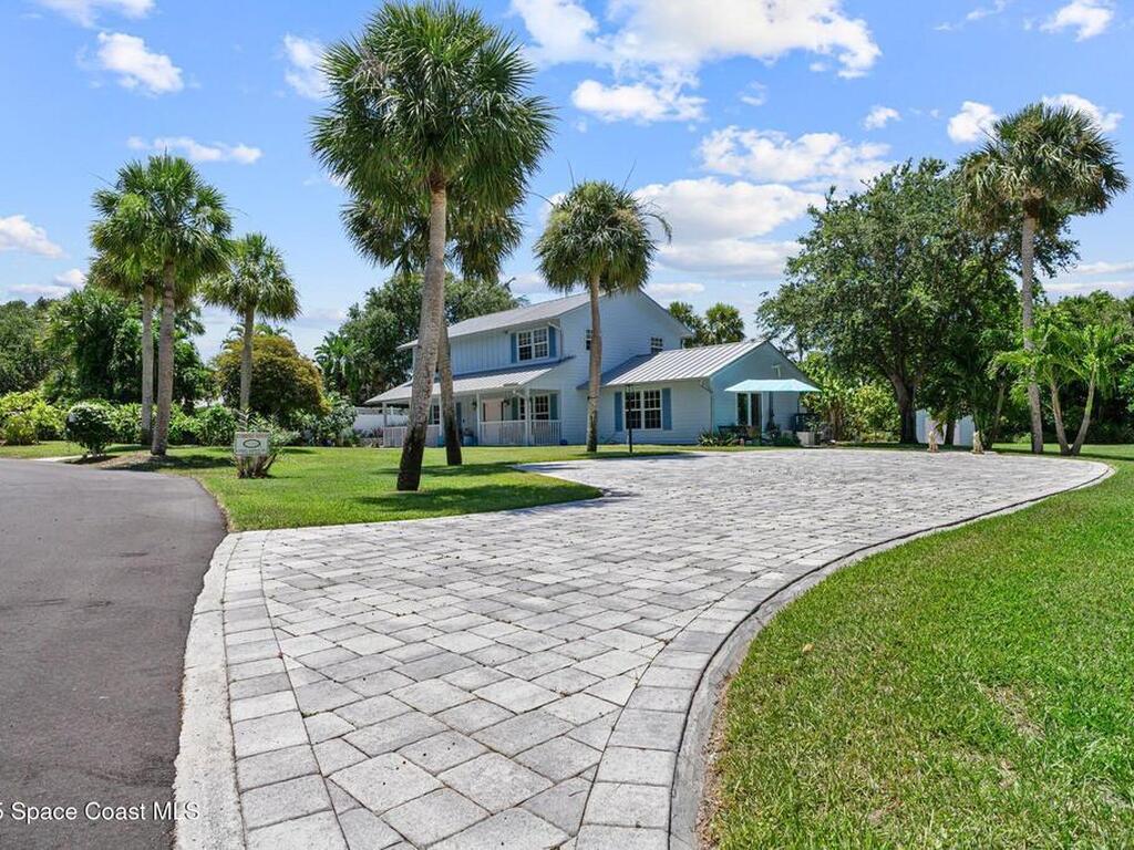 2225 Genesea Lane, Vero Beach, FL 32963