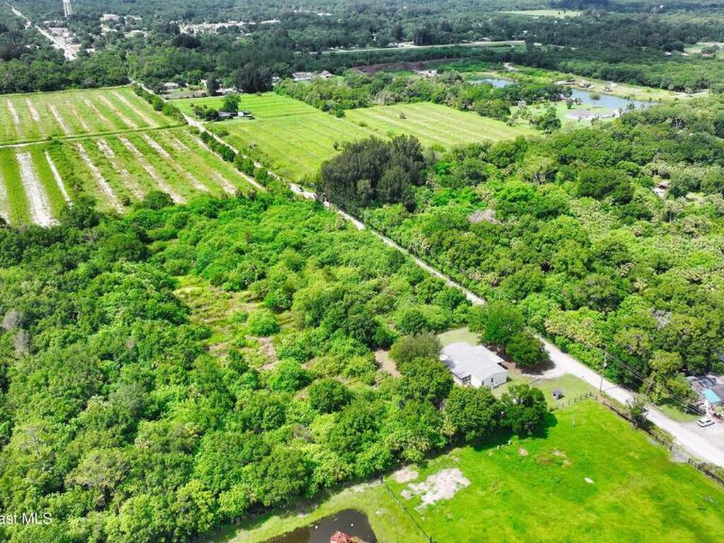 13420 101st Street, Fellsmere, FL 32948