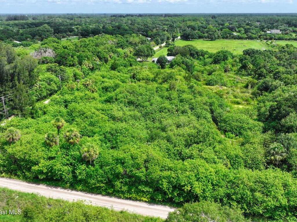 13380 101st Street, Fellsmere, FL 32948