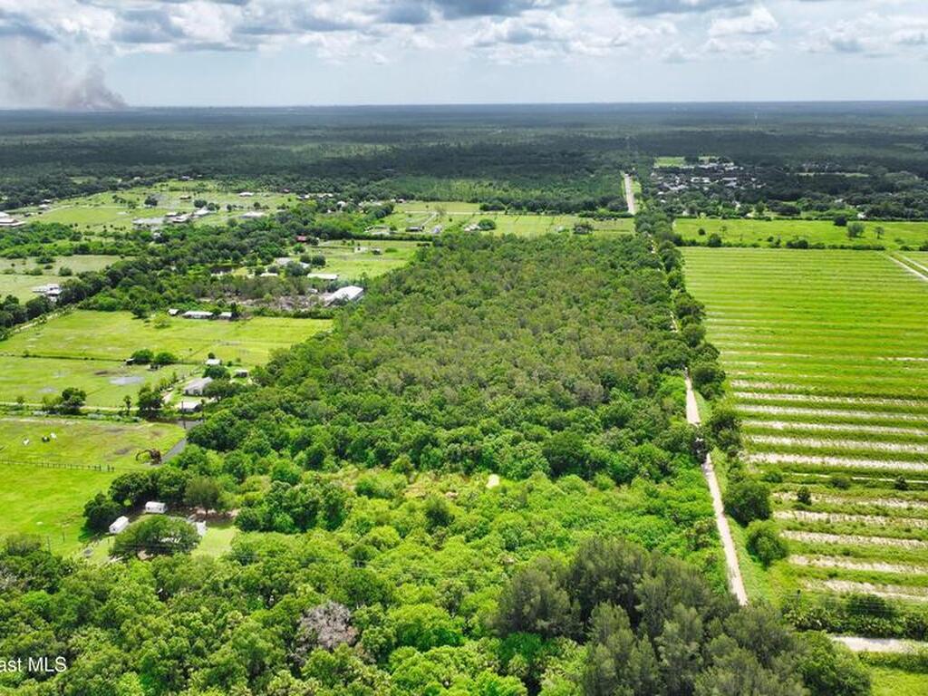 13380 101st Street, Fellsmere, FL 32948