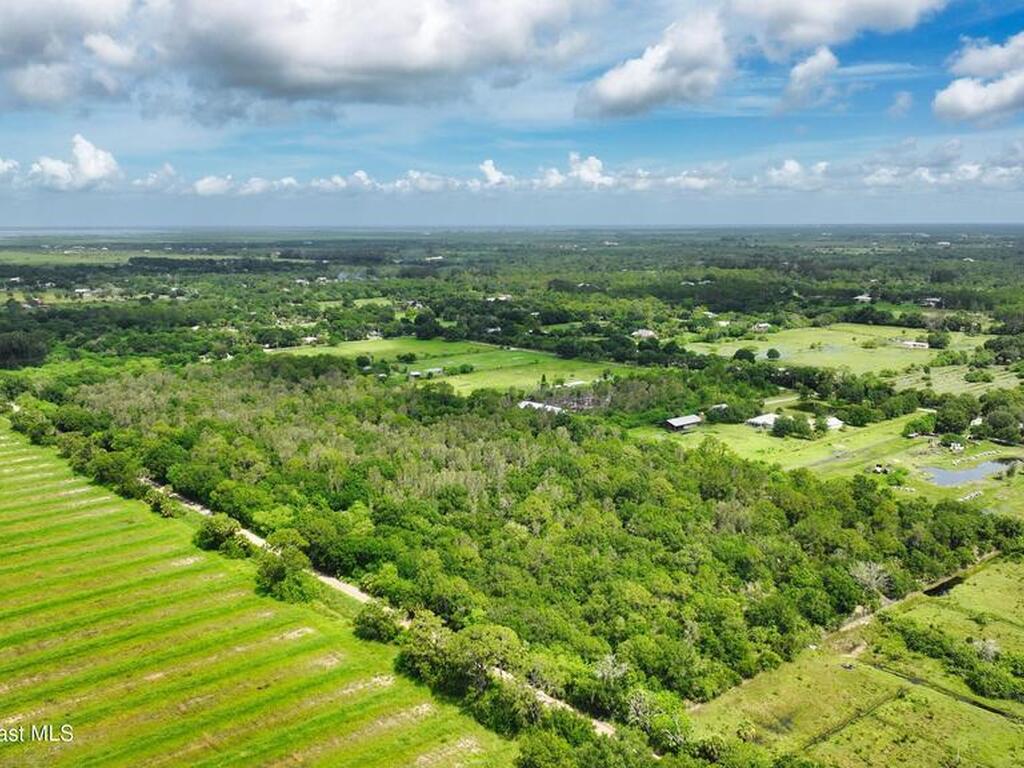 13380 101st Street, Fellsmere, FL 32948