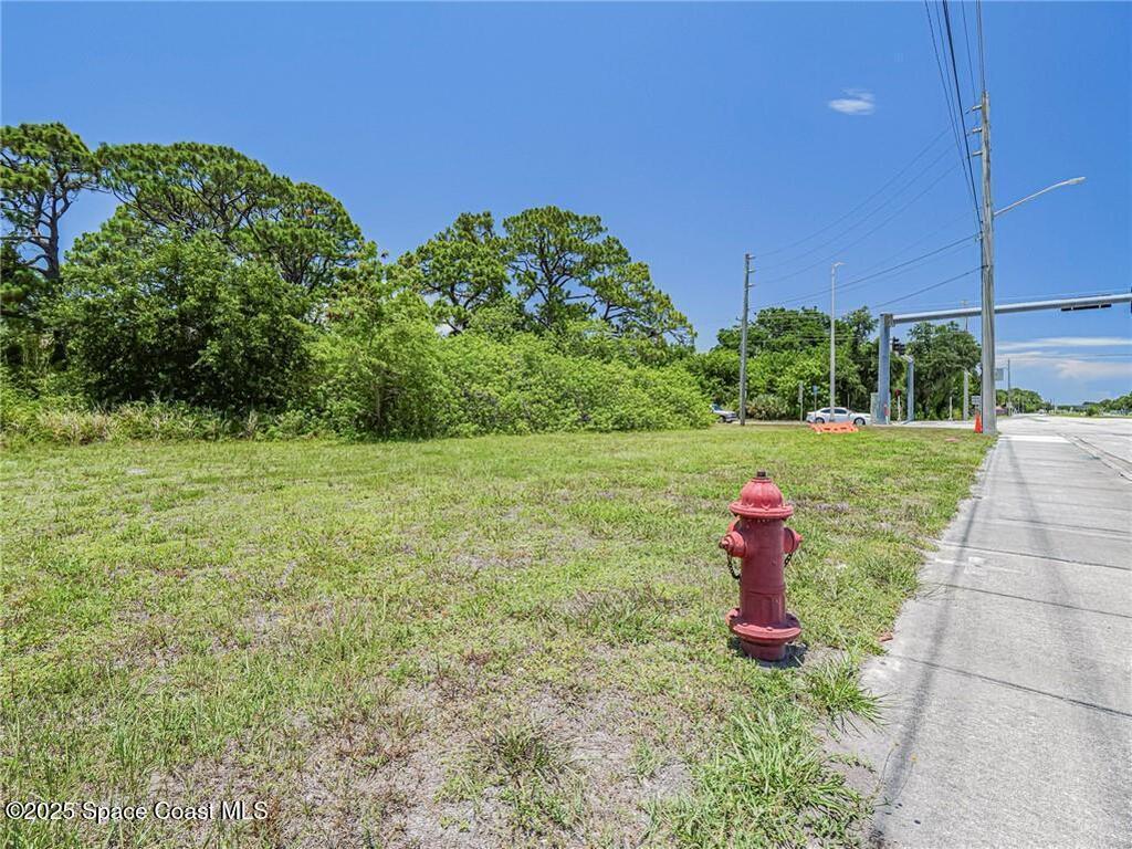 2551 St Lucie Boulevard, Fort Pierce, FL 34951