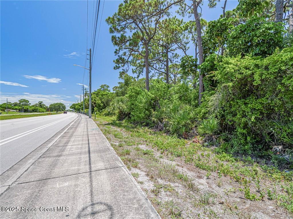 2551 St Lucie Boulevard, Fort Pierce, FL 34951