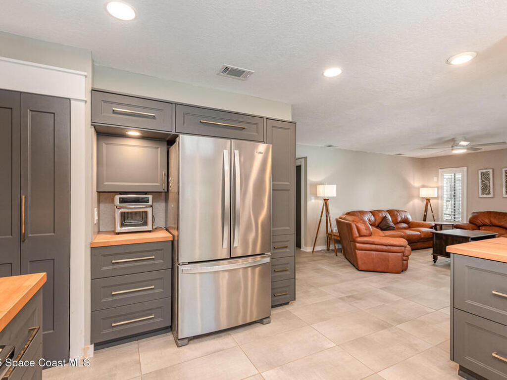 7855 Olive Grove Avenue, West Melbourne, FL 32904