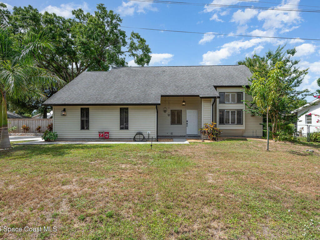 7855 Olive Grove Avenue, West Melbourne, FL 32904