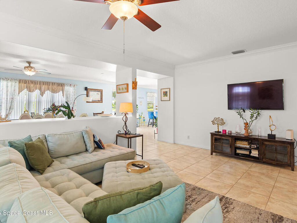 758 Carriage Lake Way, Vero Beach, FL 32968