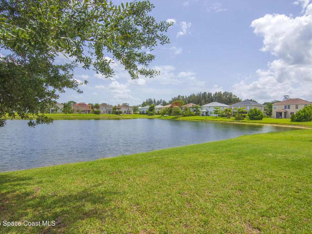 758 Carriage Lake Way, Vero Beach, FL 32968