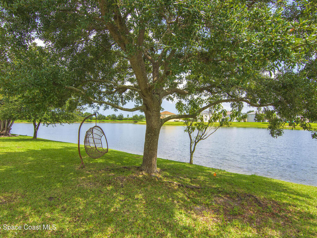 758 Carriage Lake Way, Vero Beach, FL 32968