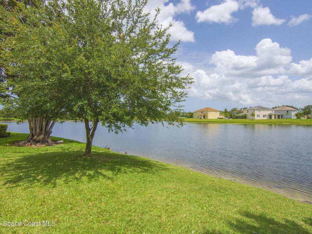 758 Carriage Lake Way, Vero Beach, FL 32968